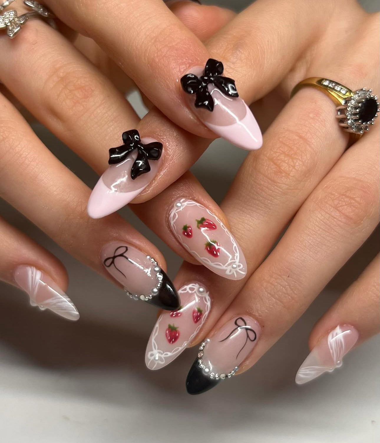 Black lace strawberry press on nails