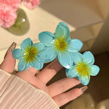 Load image into Gallery viewer, [ Limited Edition ] Triple flower hair clip
