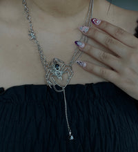 Load image into Gallery viewer, [Halloween Limited Edition] Spider Bite necklace
