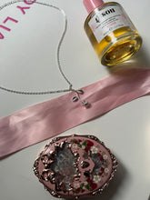 Load image into Gallery viewer, stainless steel Forever rose necklace
