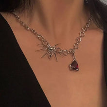 Load image into Gallery viewer, [ Halloween limited edition] Bloody spider necklace
