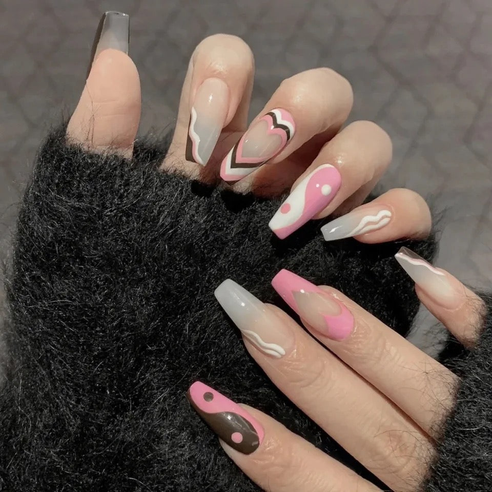 Itzy Yuna nails