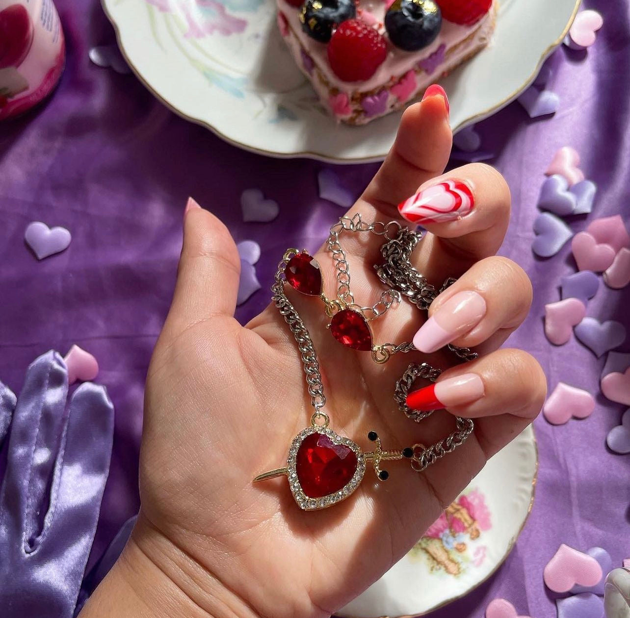 Heart shaker nails