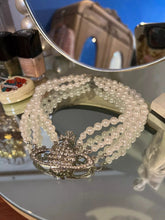 Load image into Gallery viewer, VW triple pearl necklace
