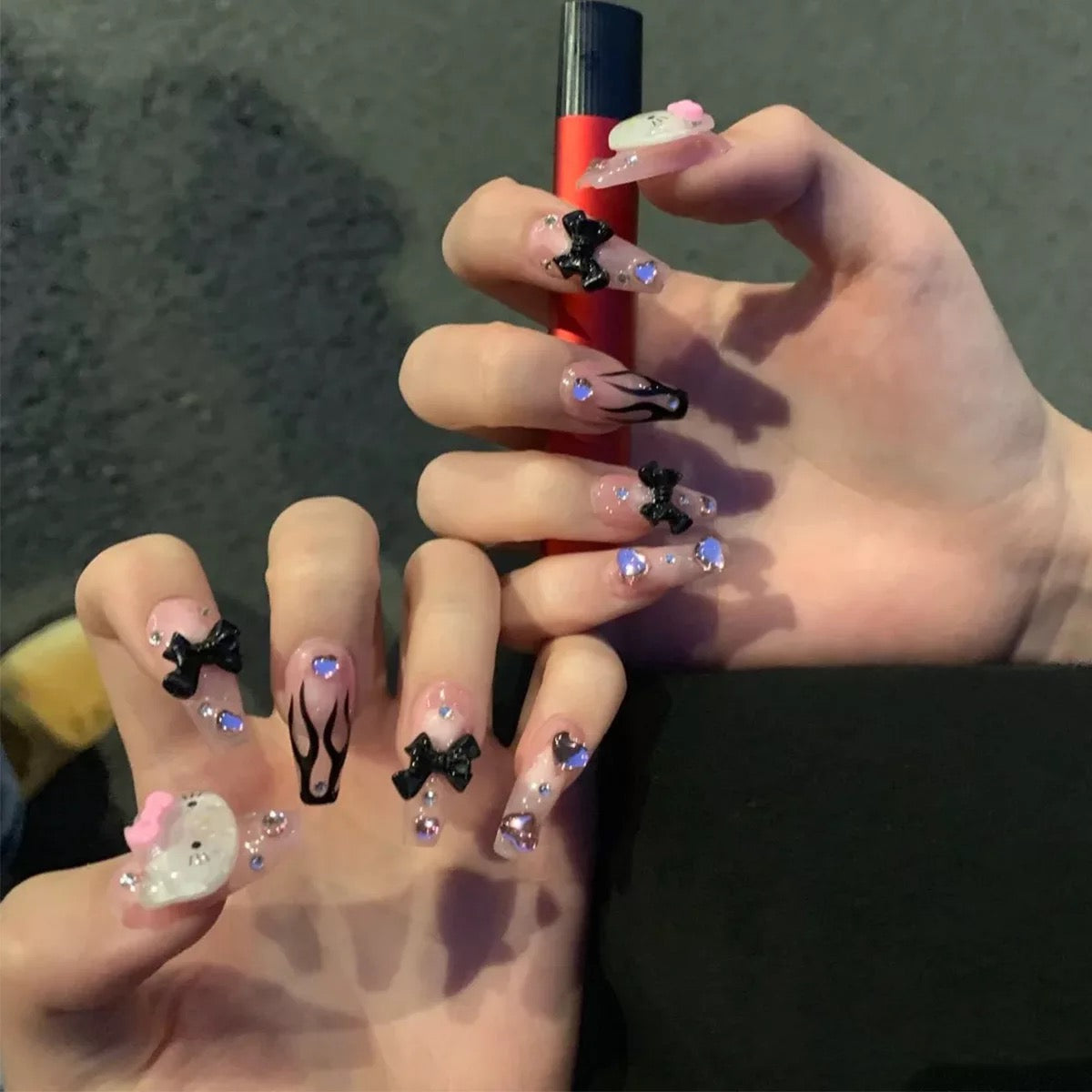 Hello Kitty nails